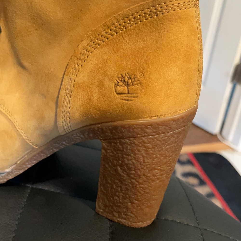 VINTAGE WOMENS TIMBERLAND HEEL BOOTS. - Picture 8 of 8